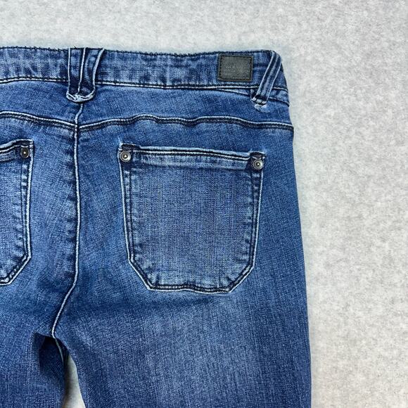 Wit & Wisdom Jeans SZ 2 Medium Wash Denim Frayed Hem Floral Embroidered Low Rise - Picture 3 of 9